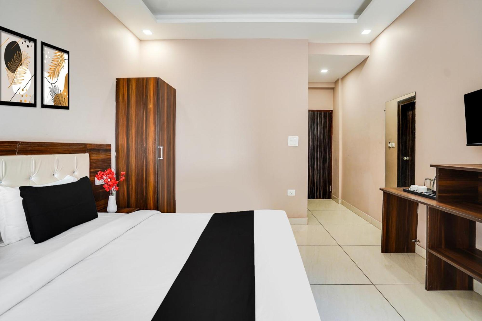 Super Townhouse Tapovan Extérieur photo